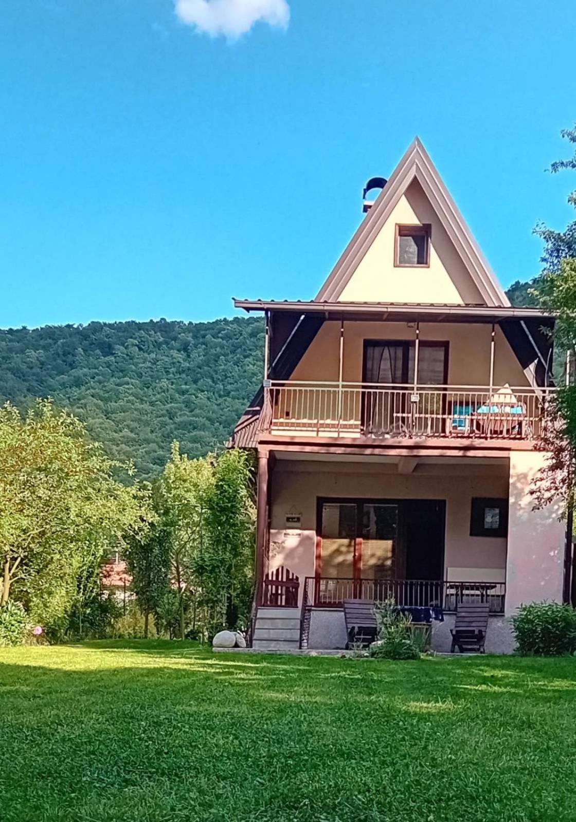 Tammaris Holiday Home Visoko Buitenkant foto